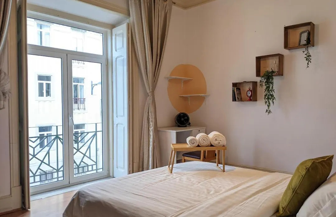Boa Lisboa 3 Bedroom Spacious Apartment-1